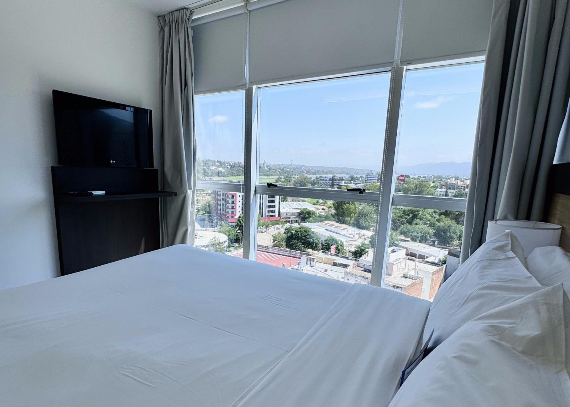 Amerian Carlos Paz & Suites Villa Carlos Paz Exteriör bild